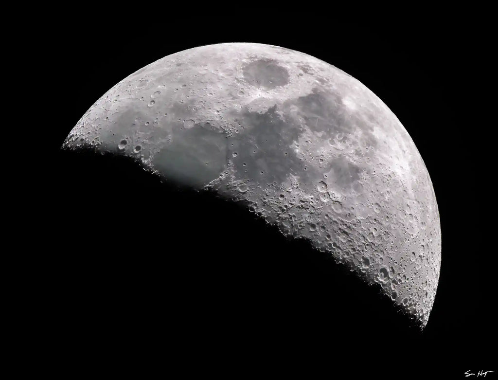 『赫月 moon』 sean-hoyt-art-waxing-crescent-