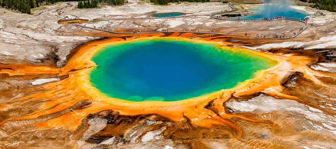 Yellowstone's Full-Spectrum Grand Prismatic Pool